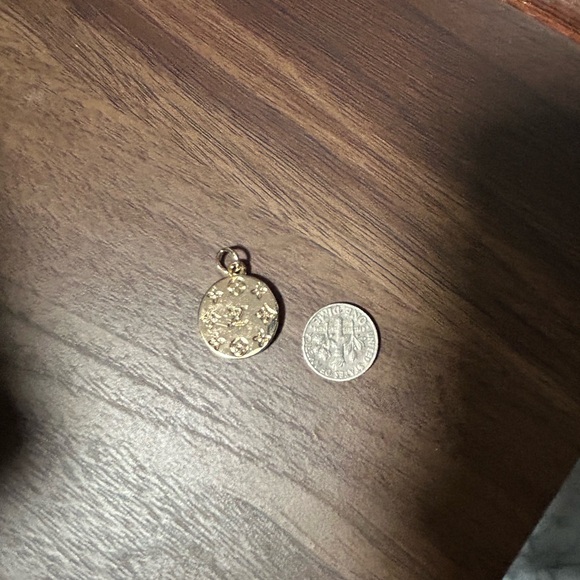 LV Pink/Iridescent Gold Round Rhinestone Charm LOUIS VUITTON - Picture 3 of 3